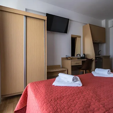 Novelrooms מלון דירות Paralía